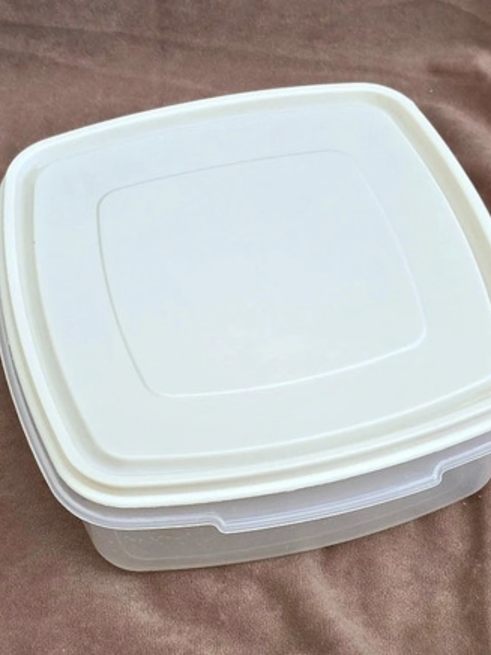 Rubbermaid Servin Saver #3 Square Container 10 Cup Food Storage Container9x9x3.5